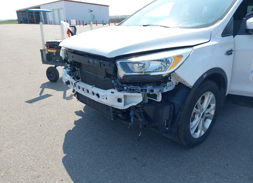Photo 6 of 2018 Ford Escape SE (VIN 1FMCU9GDXJUB25723)