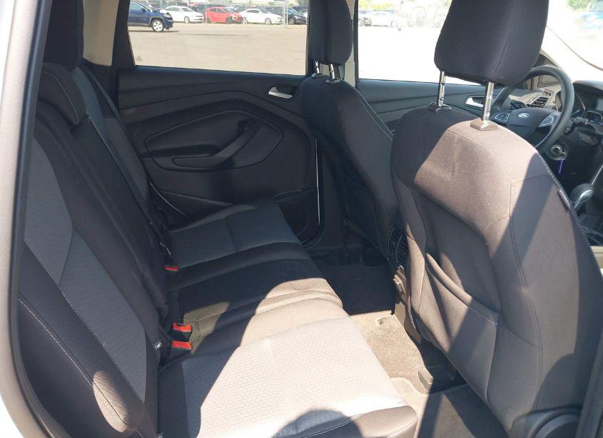 Photo 8 of 2018 Ford Escape SE (VIN 1FMCU9GDXJUB25723)