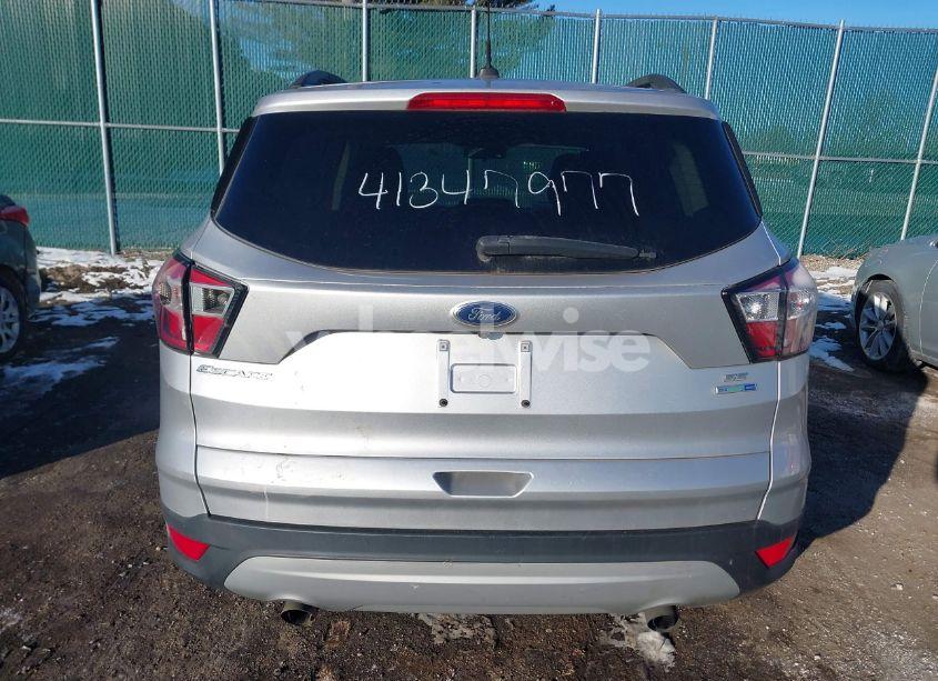 Photo 15 of 2018 Ford Escape SE (VIN 1FMCU9GDXJUB28928)