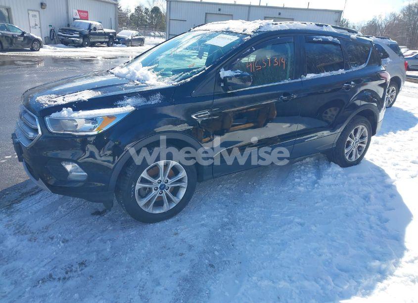 Photo 14 of 2018 Ford Escape SE (VIN 1FMCU9GDXJUB92211)