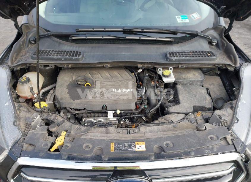 Photo 10 of 2018 Ford Escape SE (VIN 1FMCU9GDXJUC26390)