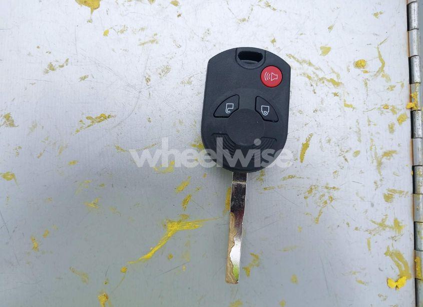 Photo 11 of 2018 Ford Escape SE (VIN 1FMCU9GDXJUC29712)