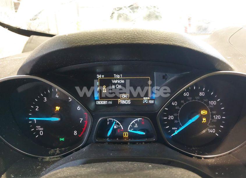 Photo 7 of 2018 Ford Escape SE (VIN 1FMCU9GDXJUC37258)