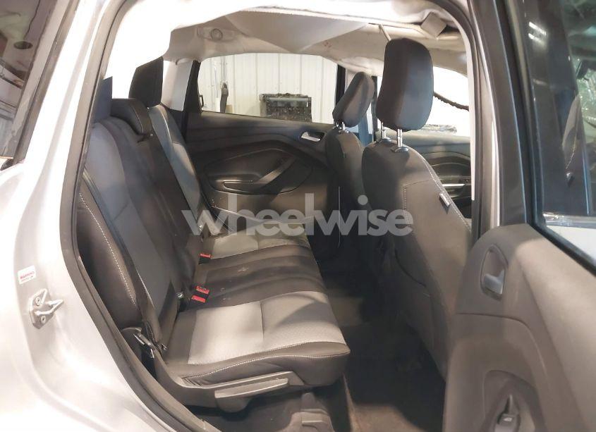 Photo 8 of 2018 Ford Escape SE (VIN 1FMCU9GDXJUC37258)