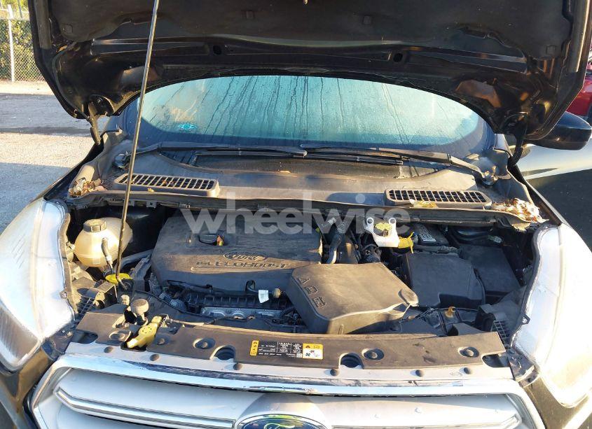 Photo 10 of 2018 Ford Escape SE (VIN 1FMCU9GDXJUC61592)