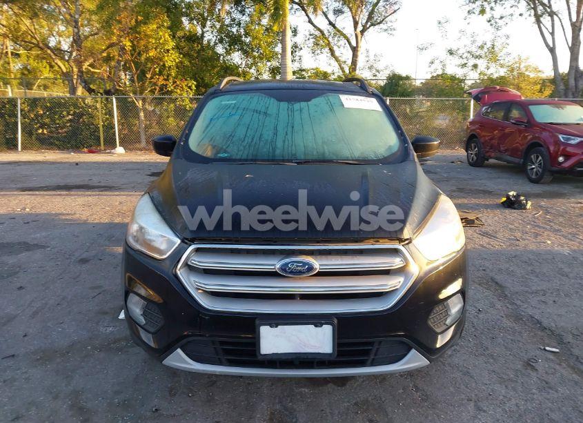 Photo 12 of 2018 Ford Escape SE (VIN 1FMCU9GDXJUC61592)