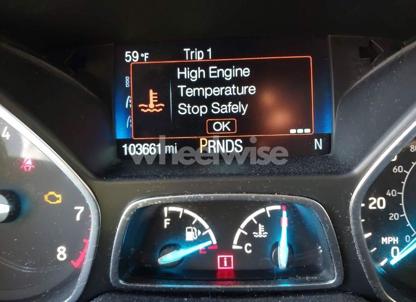 Photo 15 of 2018 Ford Escape SE (VIN 1FMCU9GDXJUC61592)