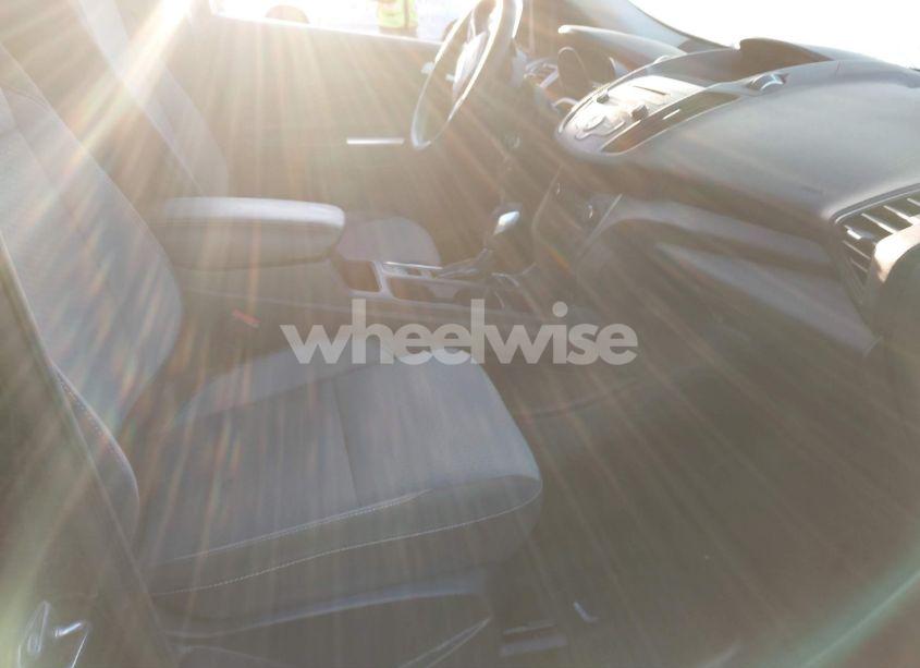 Photo 5 of 2018 Ford Escape SE (VIN 1FMCU9GDXJUC61592)