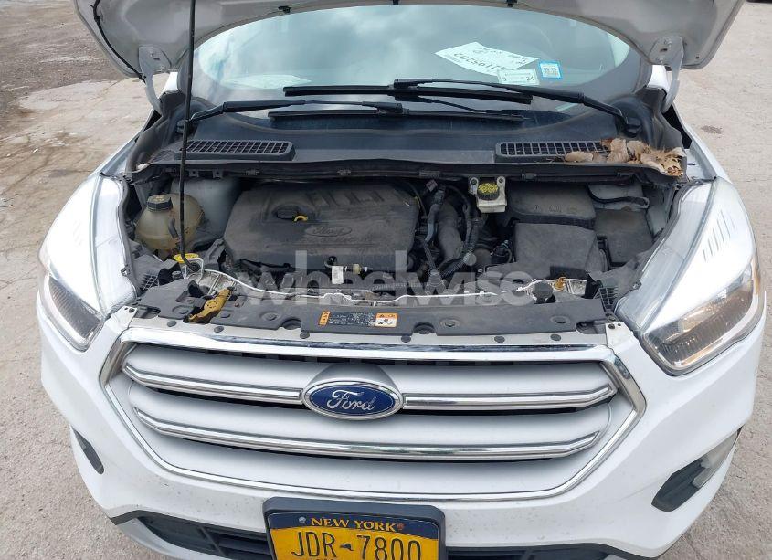 Photo 10 of 2018 Ford Escape SE (VIN 1FMCU9GDXJUC99453)