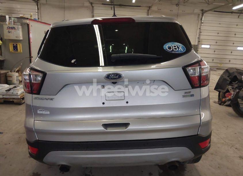 Photo 16 of 2018 Ford Escape SE (VIN 1FMCU9GDXJUD12640)