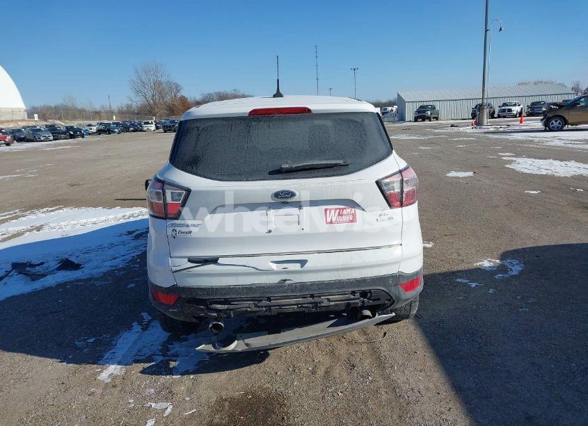 Photo 16 of 2018 Ford Escape SE (VIN 1FMCU9GDXJUD60882)