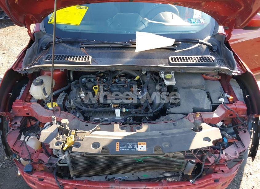 Photo 10 of 2019 Ford Escape SE (VIN 1FMCU9GDXKUA01324)