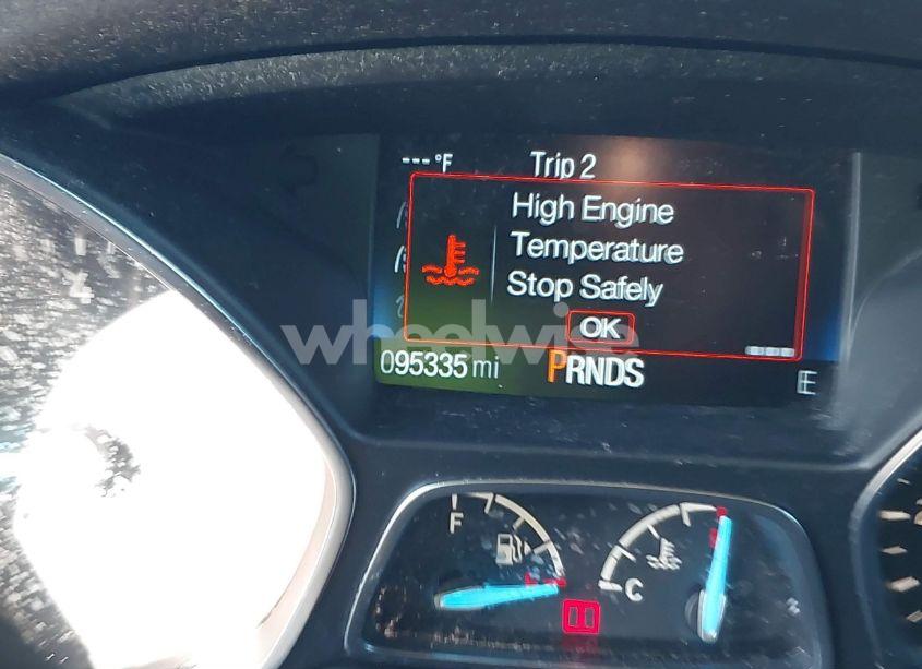 Photo 16 of 2019 Ford Escape SE (VIN 1FMCU9GDXKUA01324)