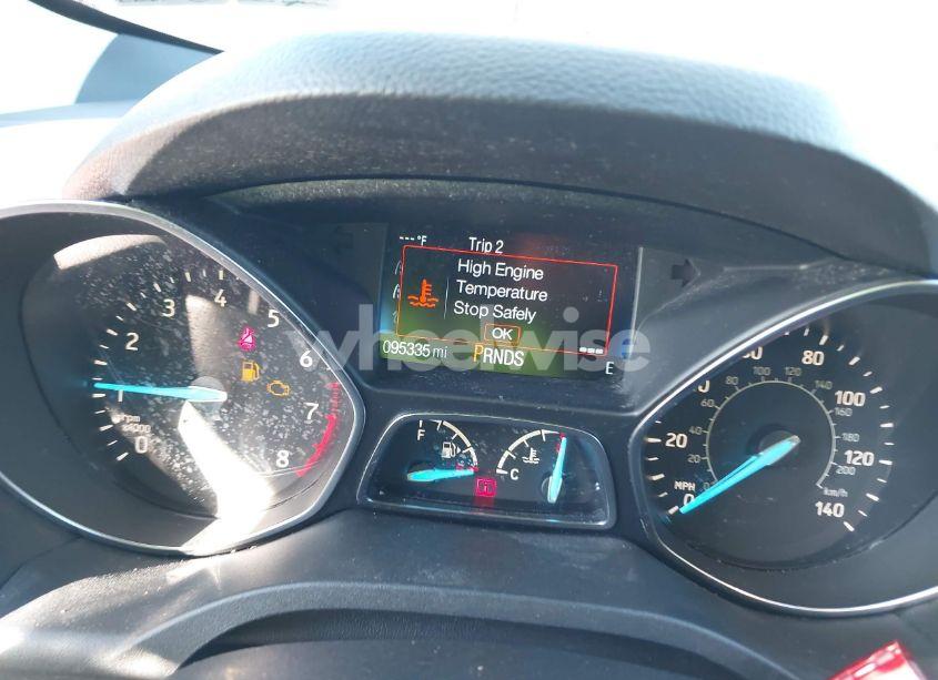 Photo 7 of 2019 Ford Escape SE (VIN 1FMCU9GDXKUA01324)