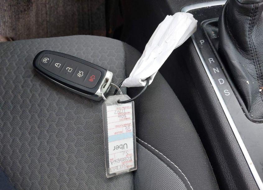 Photo 11 of 2019 Ford Escape SE (VIN 1FMCU9GDXKUA09133)