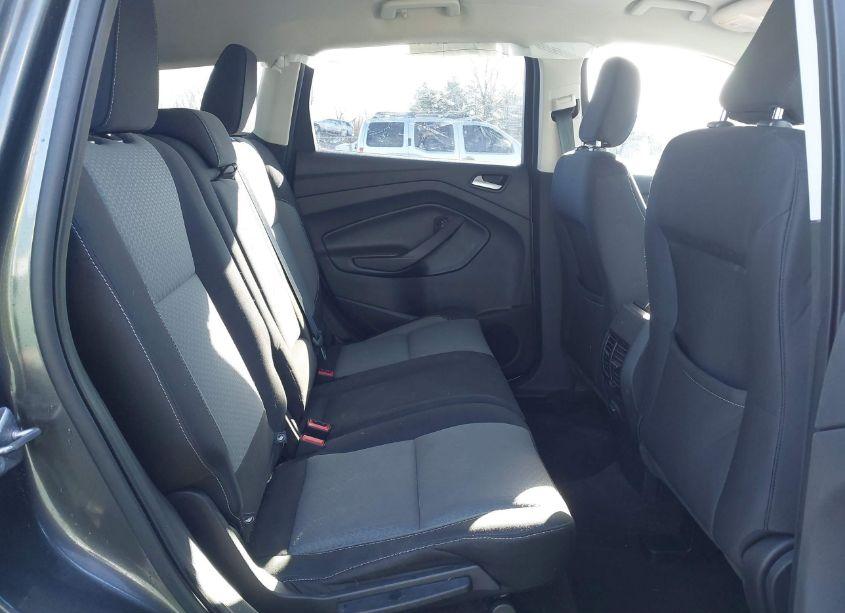 Photo 8 of 2019 Ford Escape SE (VIN 1FMCU9GDXKUA15191)