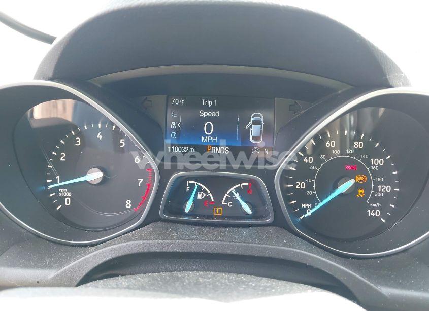 Photo 7 of 2019 Ford Escape SE (VIN 1FMCU9GDXKUA29656)