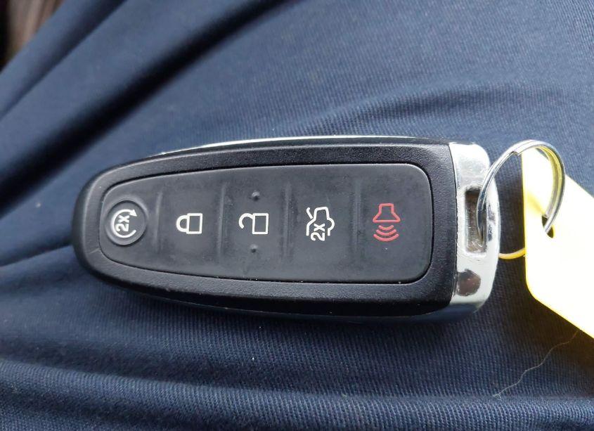 Photo 11 of 2019 Ford Escape SE (VIN 1FMCU9GDXKUA48269)