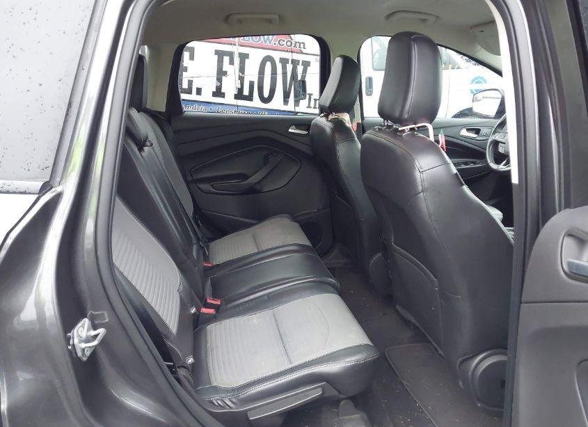 Photo 8 of 2019 Ford Escape SE (VIN 1FMCU9GDXKUA48269)