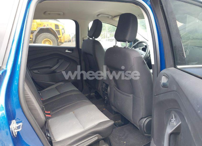 Photo 8 of 2019 Ford Escape SE (VIN 1FMCU9GDXKUA64679)