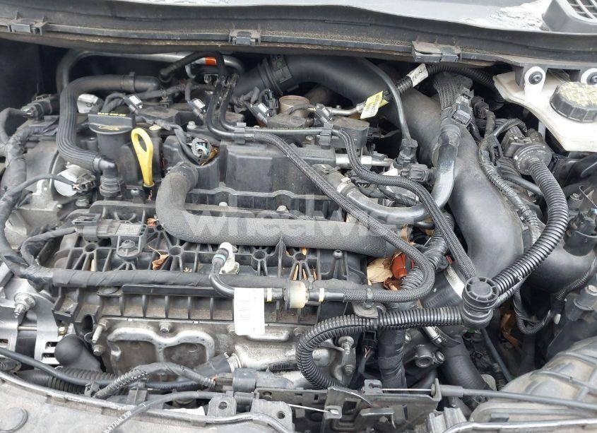 Photo 10 of 2019 Ford Escape SE (VIN 1FMCU9GDXKUA66917)