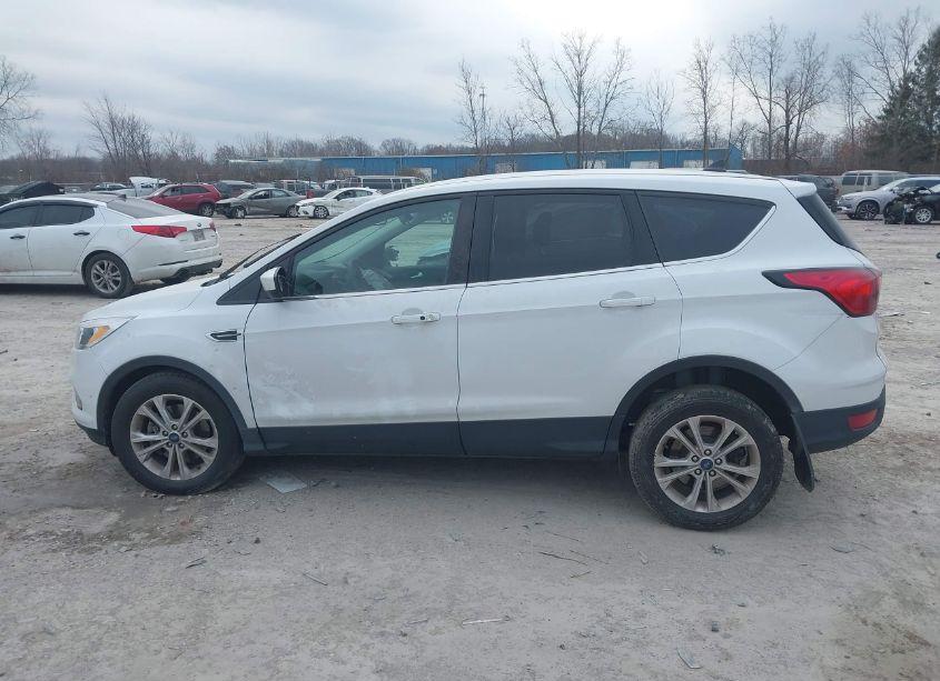Photo 14 of 2019 Ford Escape SE (VIN 1FMCU9GDXKUA84639)