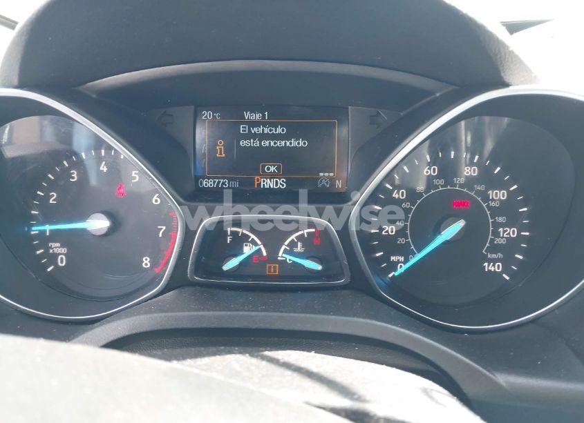 Photo 7 of 2019 Ford Escape SE (VIN 1FMCU9GDXKUB63437)