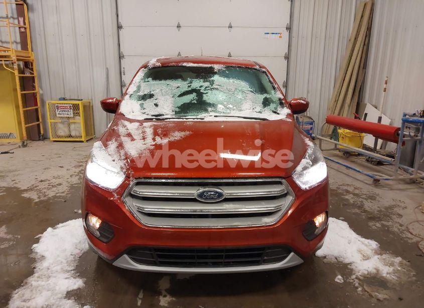 Photo 12 of 2019 Ford Escape SE (VIN 1FMCU9GDXKUC00454)