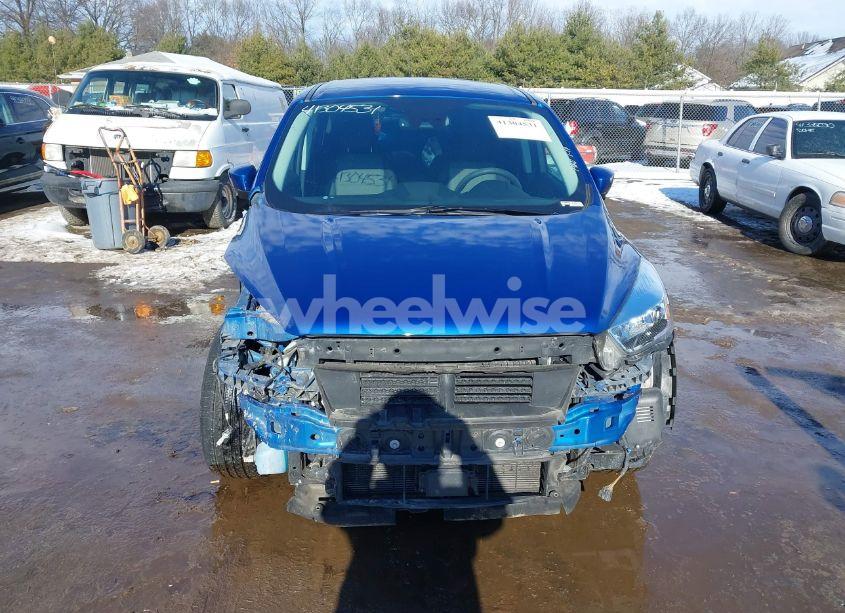 Photo 13 of 2019 Ford Escape SE (VIN 1FMCU9GDXKUC47662)