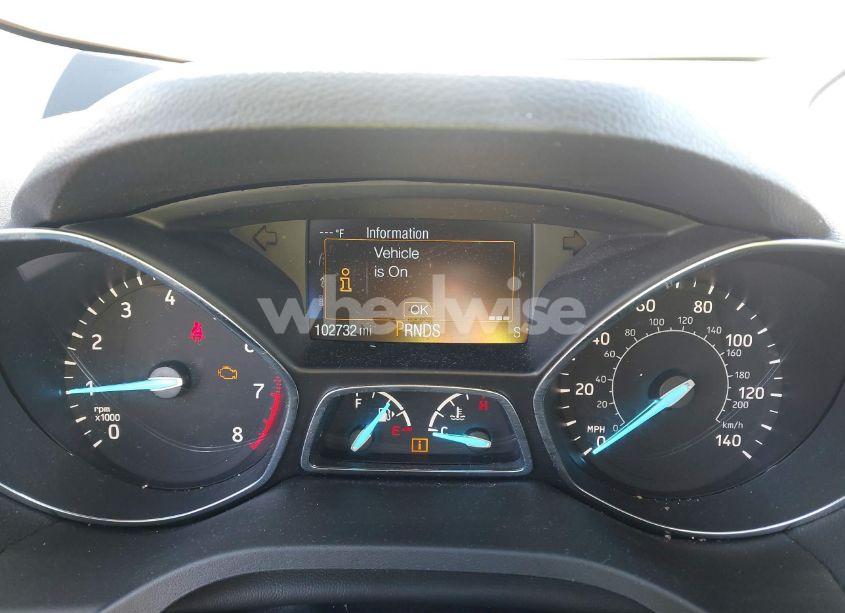 Photo 7 of 2019 Ford Escape SE (VIN 1FMCU9GDXKUC47662)