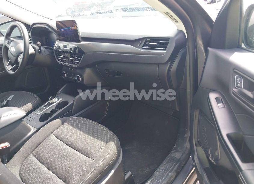 Photo 5 of 2025 Ford Escape ACTIVE (VIN 1FMCU9GN0SUA58656)