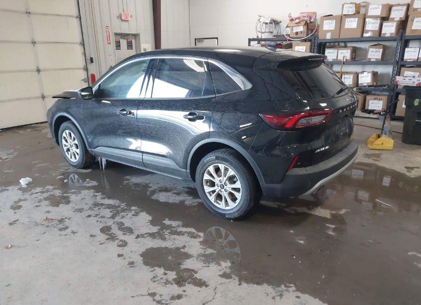 Photo 3 of 2024 Ford Escape ACTIVE (VIN 1FMCU9GN2RUA28018)
