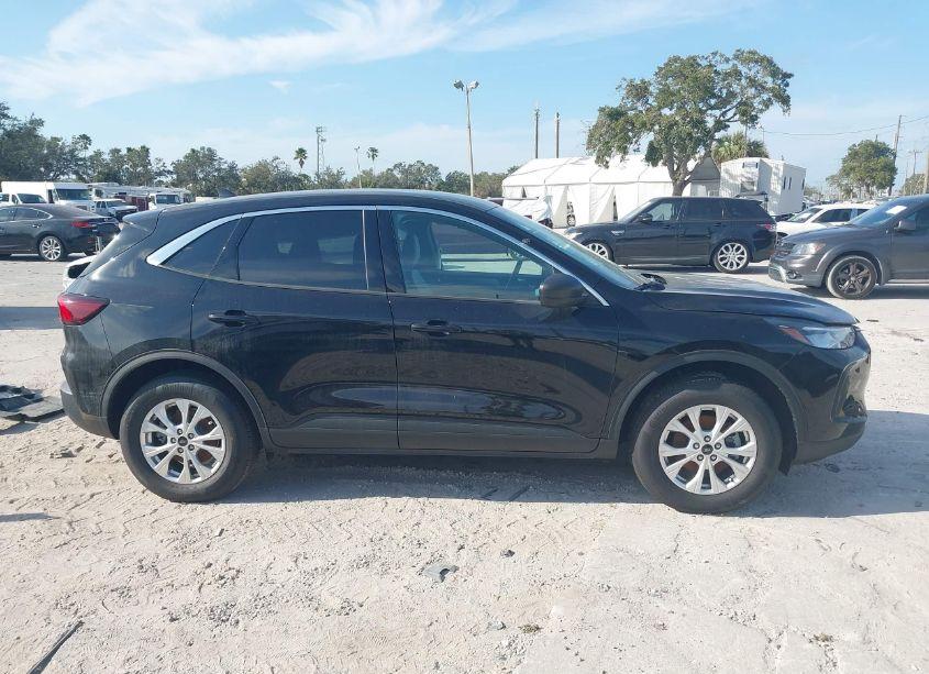 Photo 13 of 2024 Ford Escape ACTIVE (VIN 1FMCU9GN2RUB10587)