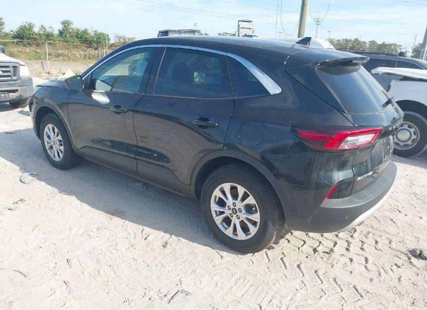 Photo 3 of 2024 Ford Escape ACTIVE (VIN 1FMCU9GN2RUB10587)