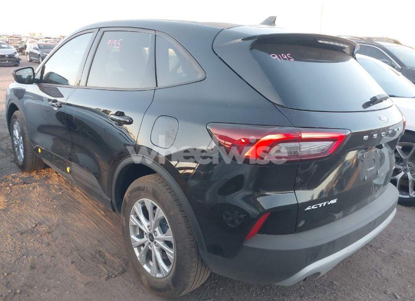 Photo 3 of 2025 Ford Escape ACTIVE (VIN 1FMCU9GN2SUA82411)