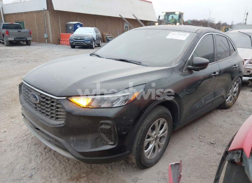 Photo 2 of 2023 Ford Escape ACTIVE (VIN 1FMCU9GN3PUA14268)