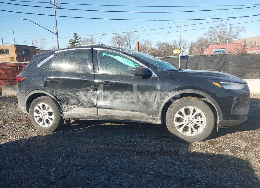 Photo 13 of 2023 Ford Escape ACTIVE (VIN 1FMCU9GN3PUA17199)