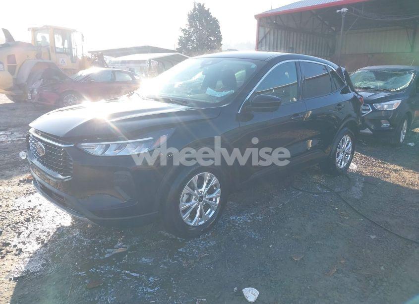 Photo 2 of 2023 Ford Escape ACTIVE (VIN 1FMCU9GN3PUA39641)