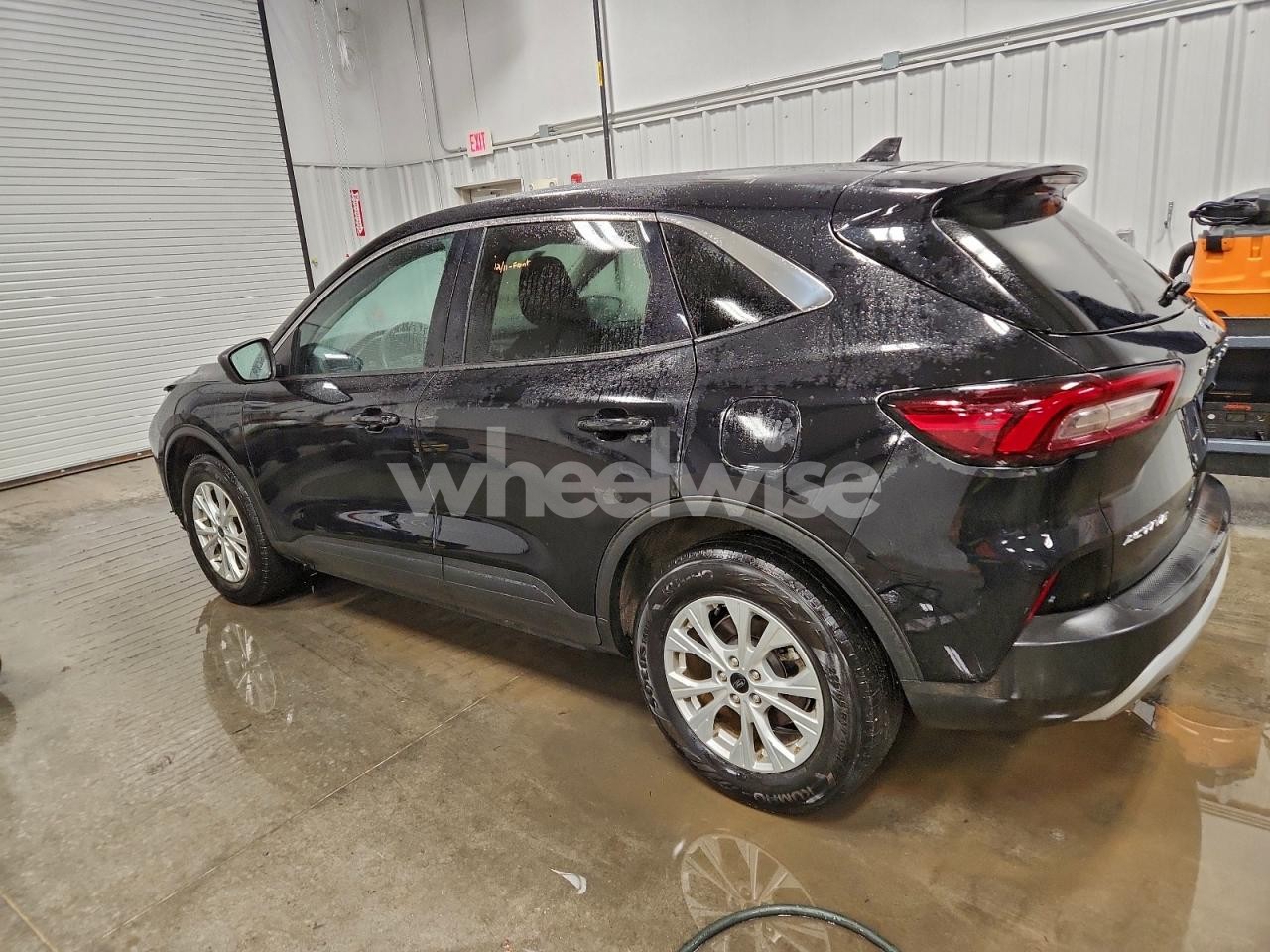 Photo 2 of 2024 FORD ESCAPE ACTIVE (VIN 1FMCU9GN3RUA96280)