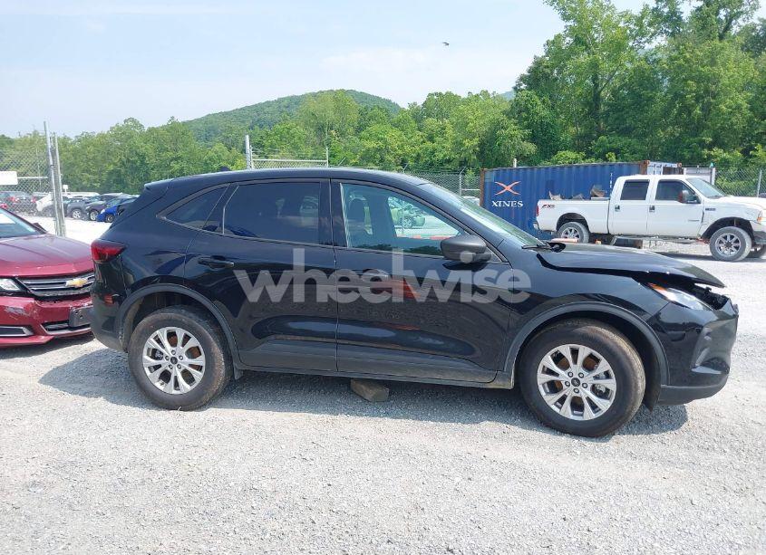 Photo 13 of 2025 Ford Escape ACTIVE (VIN 1FMCU9GN3SUA59073)