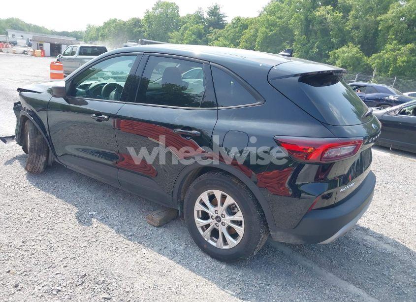 Photo 3 of 2025 Ford Escape ACTIVE (VIN 1FMCU9GN3SUA59073)