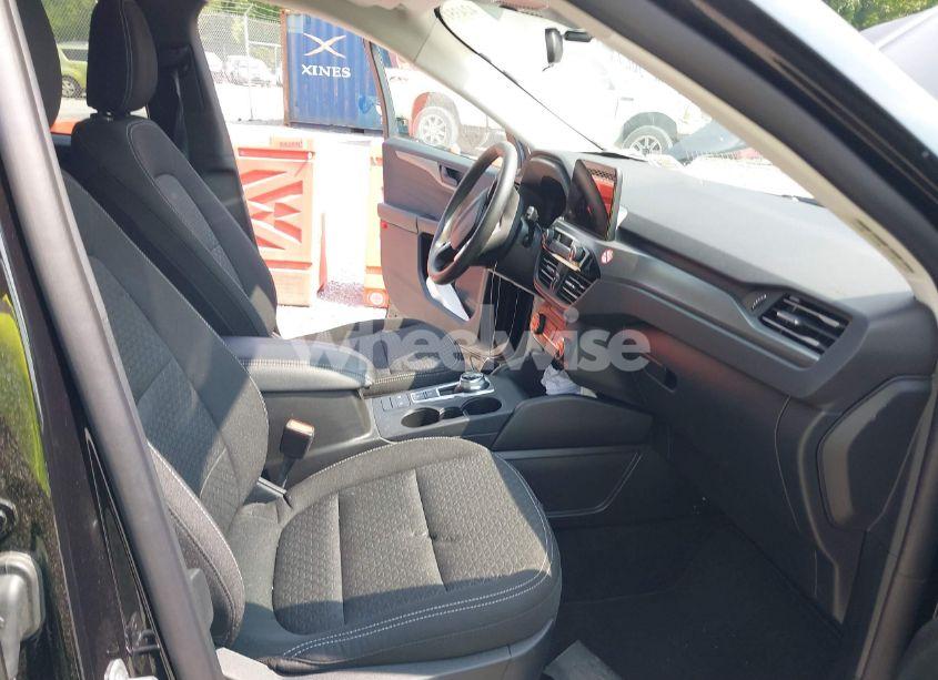 Photo 5 of 2025 Ford Escape ACTIVE (VIN 1FMCU9GN3SUA59073)