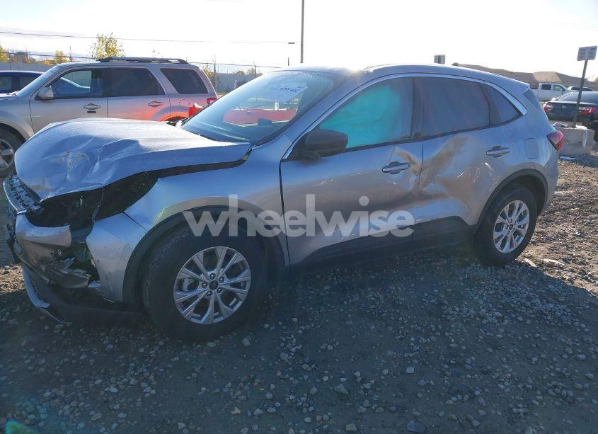 Photo 2 of 2024 Ford Escape ACTIVE (VIN 1FMCU9GN4RUA10071)