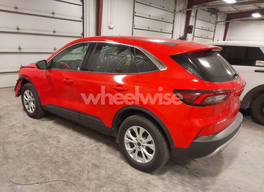 Photo 3 of 2024 Ford Escape ACTIVE (VIN 1FMCU9GN4RUA11995)