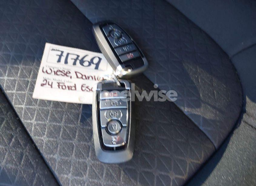 Photo 11 of 2024 Ford Escape ACTIVE (VIN 1FMCU9GN4RUB45891)