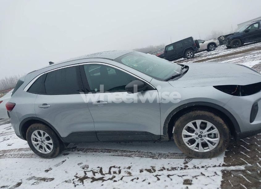 Photo 13 of 2024 Ford Escape ACTIVE (VIN 1FMCU9GN5RUA23556)