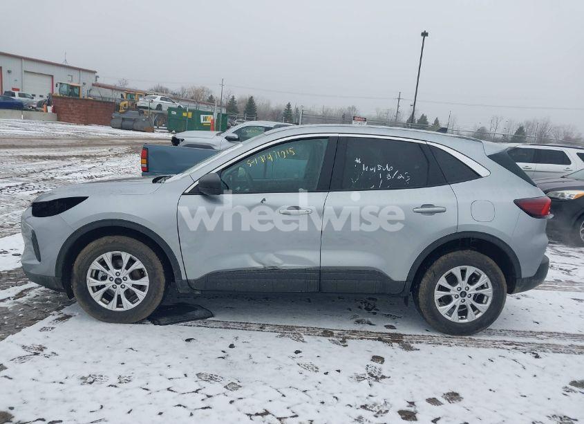 Photo 14 of 2024 Ford Escape ACTIVE (VIN 1FMCU9GN5RUA23556)