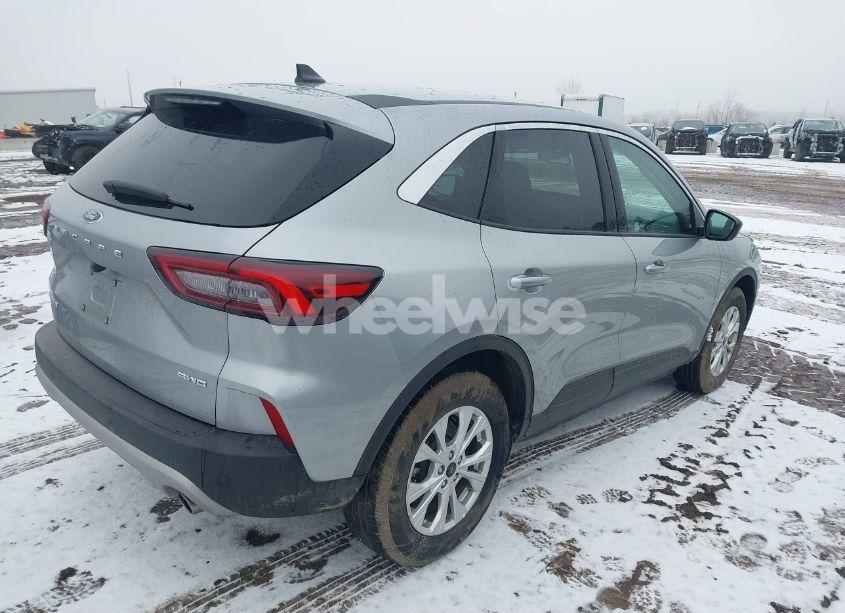 Photo 4 of 2024 Ford Escape ACTIVE (VIN 1FMCU9GN5RUA23556)