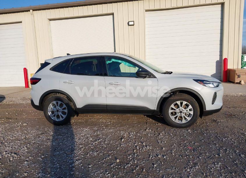 Photo 13 of 2025 Ford Escape ACTIVE (VIN 1FMCU9GN5SUA42940)