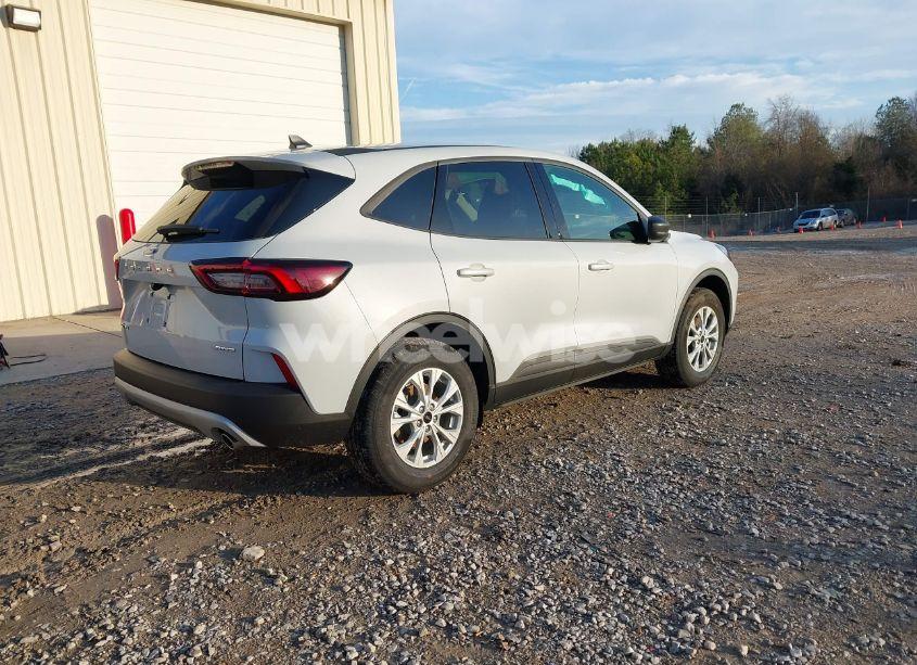 Photo 4 of 2025 Ford Escape ACTIVE (VIN 1FMCU9GN5SUA42940)